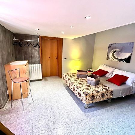 Romuhouse Economy Apartment Metro B Экстерьер фото