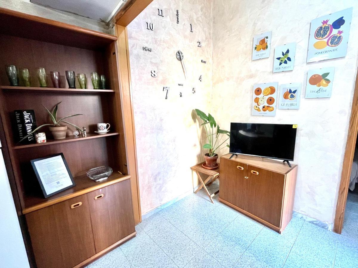 Romuhouse Economy Apartment Metro B Экстерьер фото