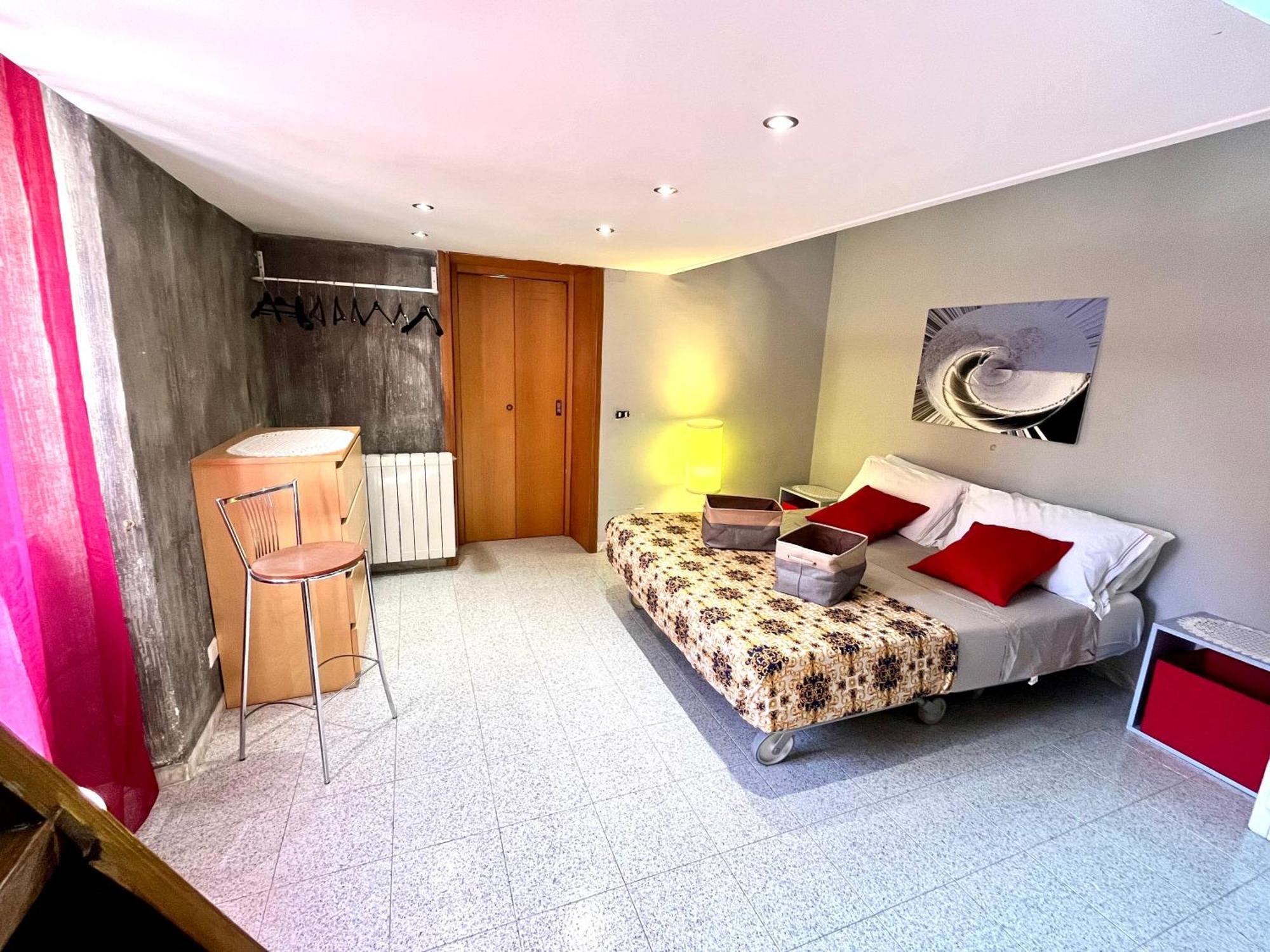 Romuhouse Economy Apartment Metro B Экстерьер фото